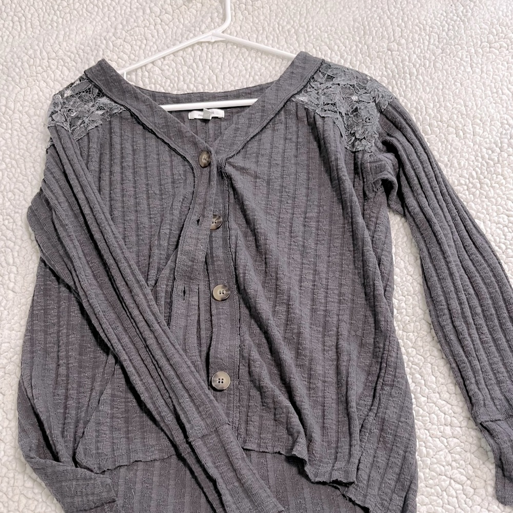 Gray Cardigan 🍂